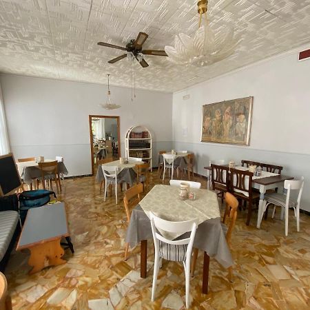 Villa Mirna Rimini Kültér fotó