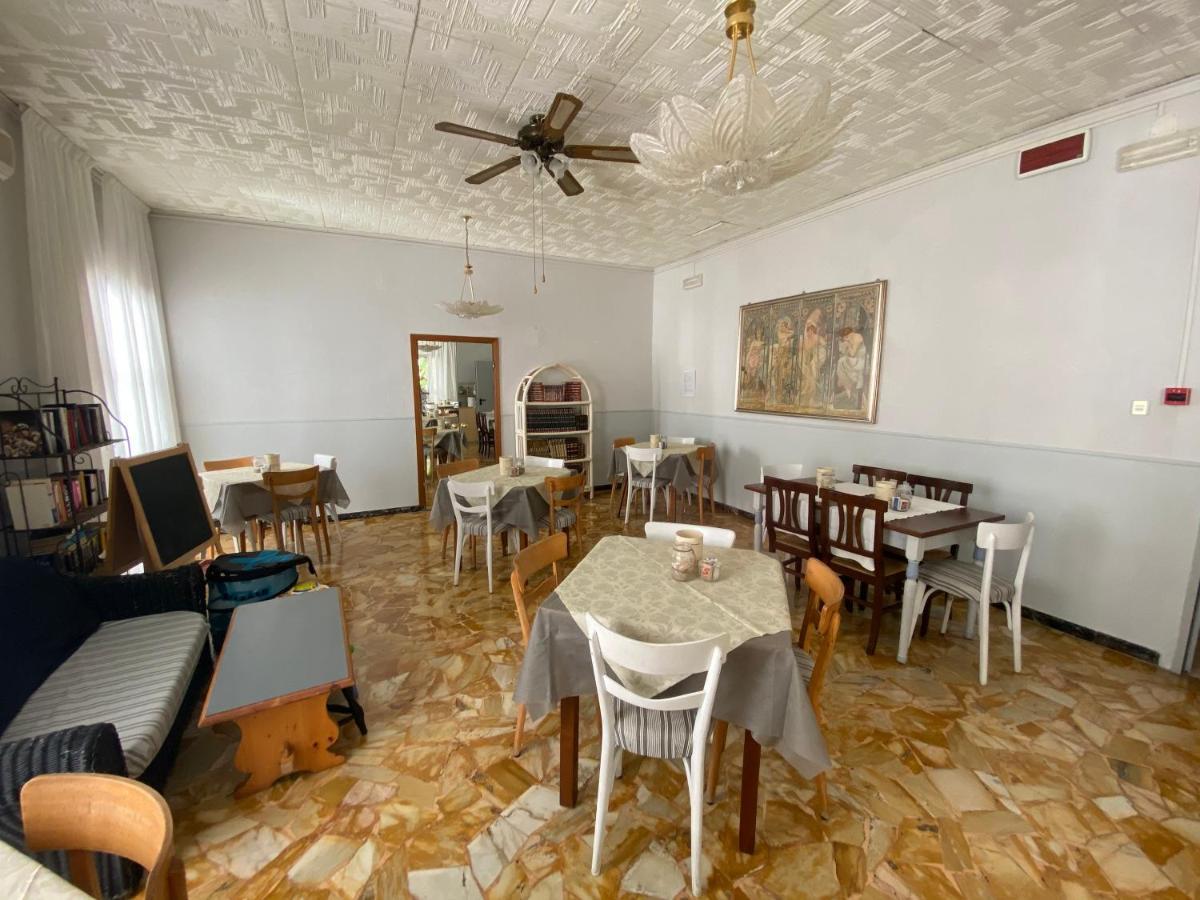Villa Mirna Rimini Kültér fotó